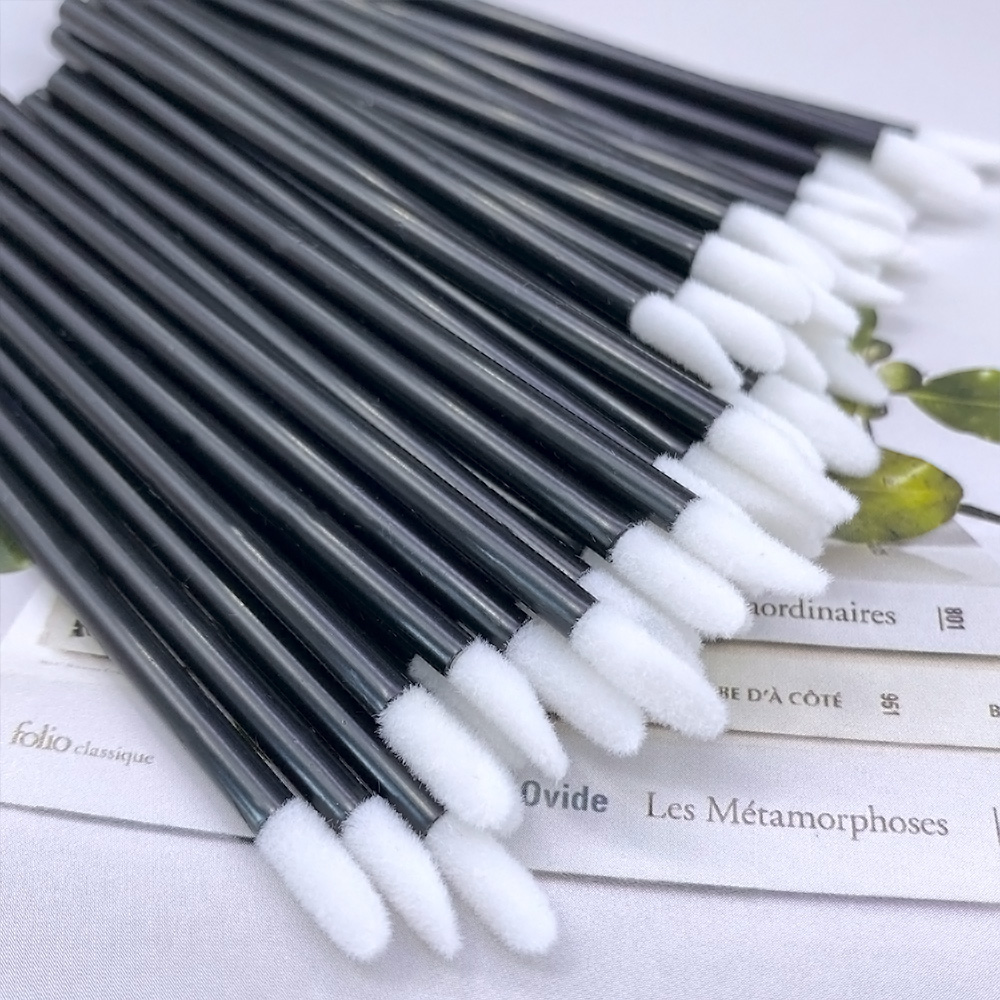 100 pièces brosse à lèvres jet - Beauty Kiss Makeup avis et prix