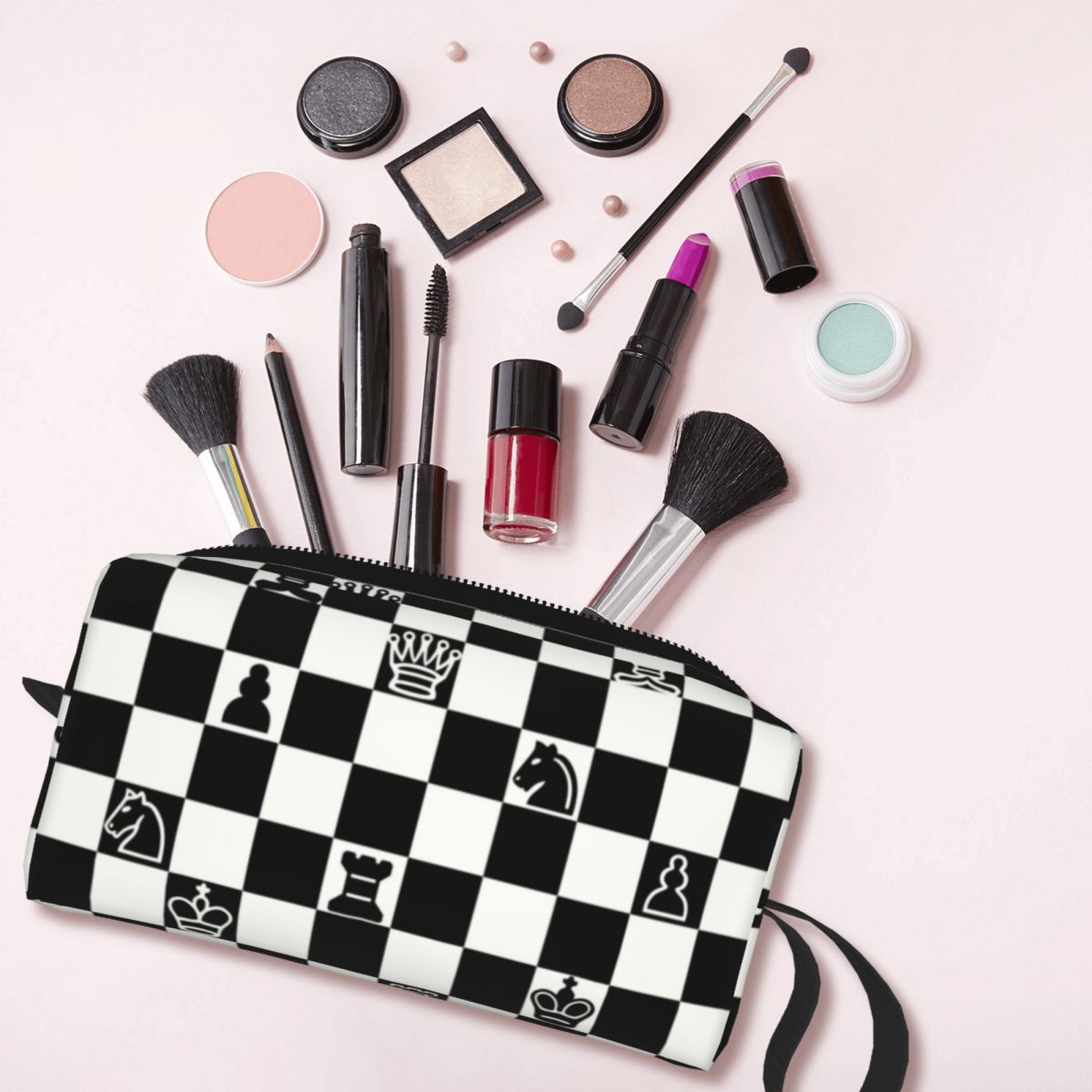 Trousse de toilette d'échecs p - Beauty Makeup Games Free avis et prix
