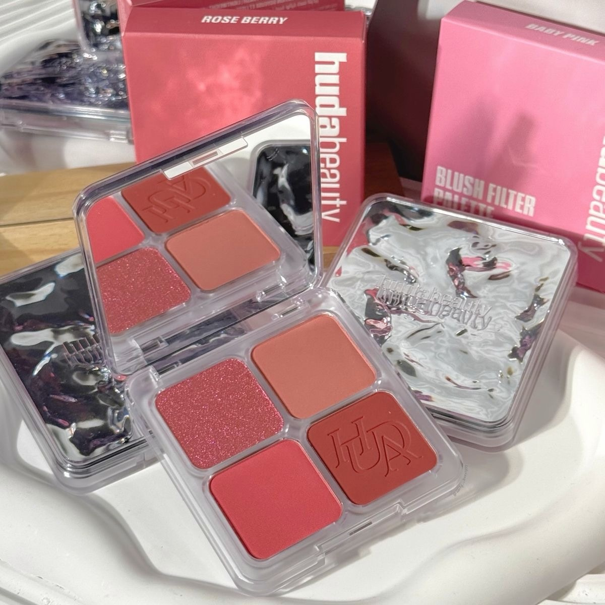 Palette de fards à joues Huda  - Huda Beauty Makeup Kit avis et prix