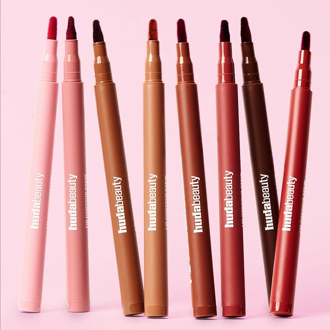 Crayon à lèvres Huda Beauty Nu - Huda Beauty Makeup Kit avis et prix