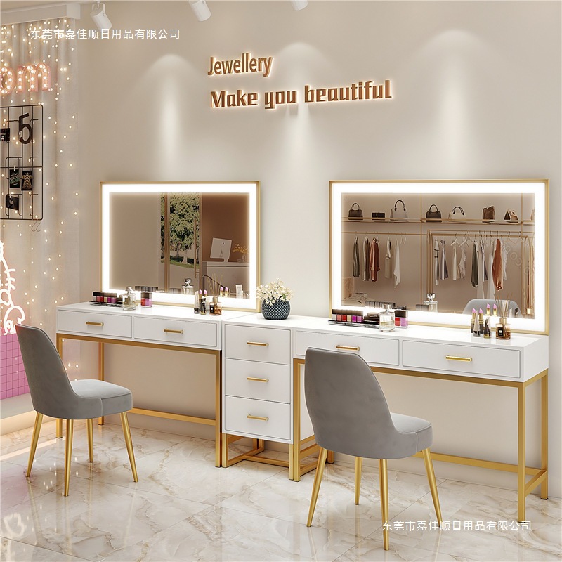 Nail art maquilleur studio pro - Beauty Makeup Bridal avis et prix